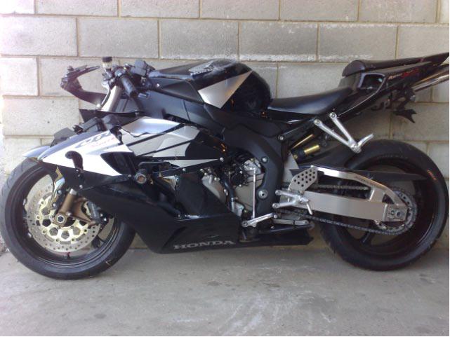 cbr1000